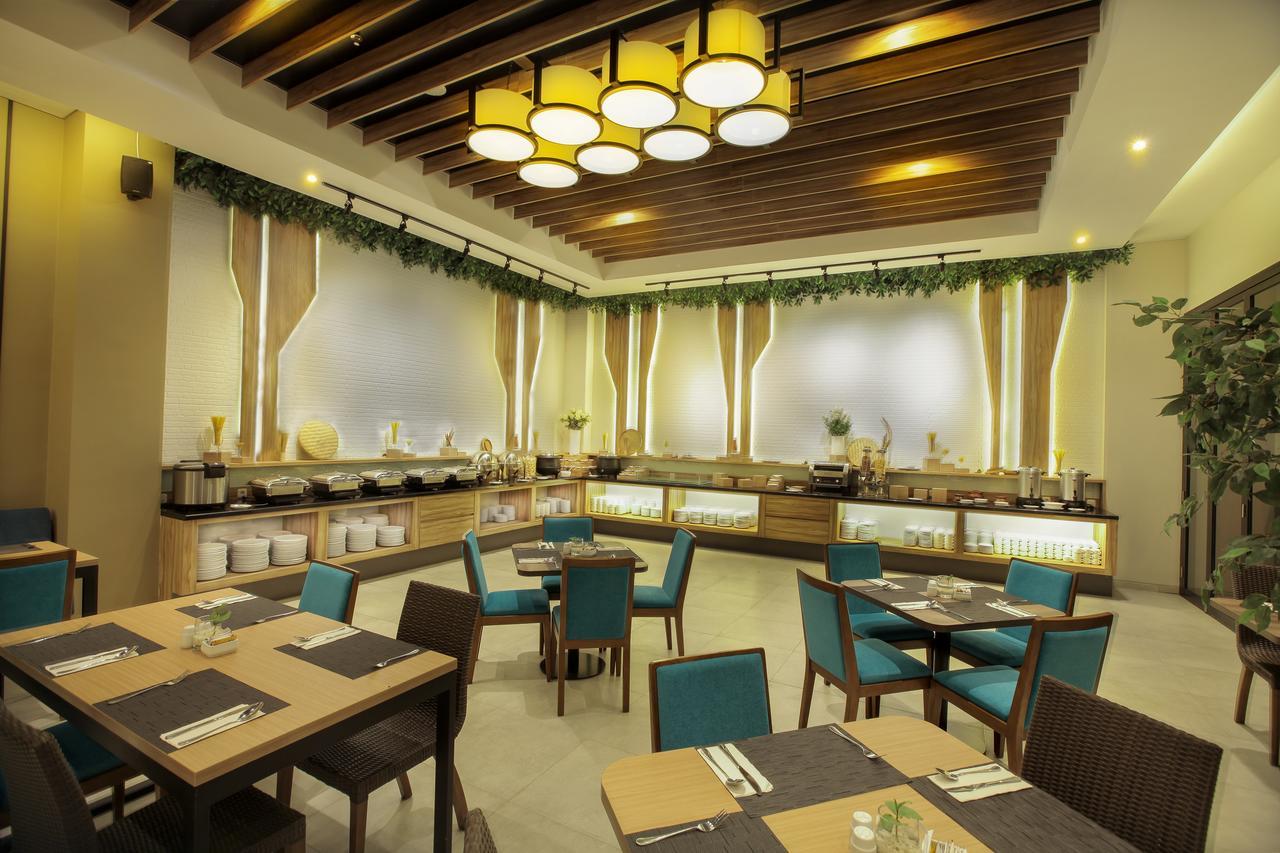 Montana Premier Senggigi Hotel Ngoại thất bức ảnh